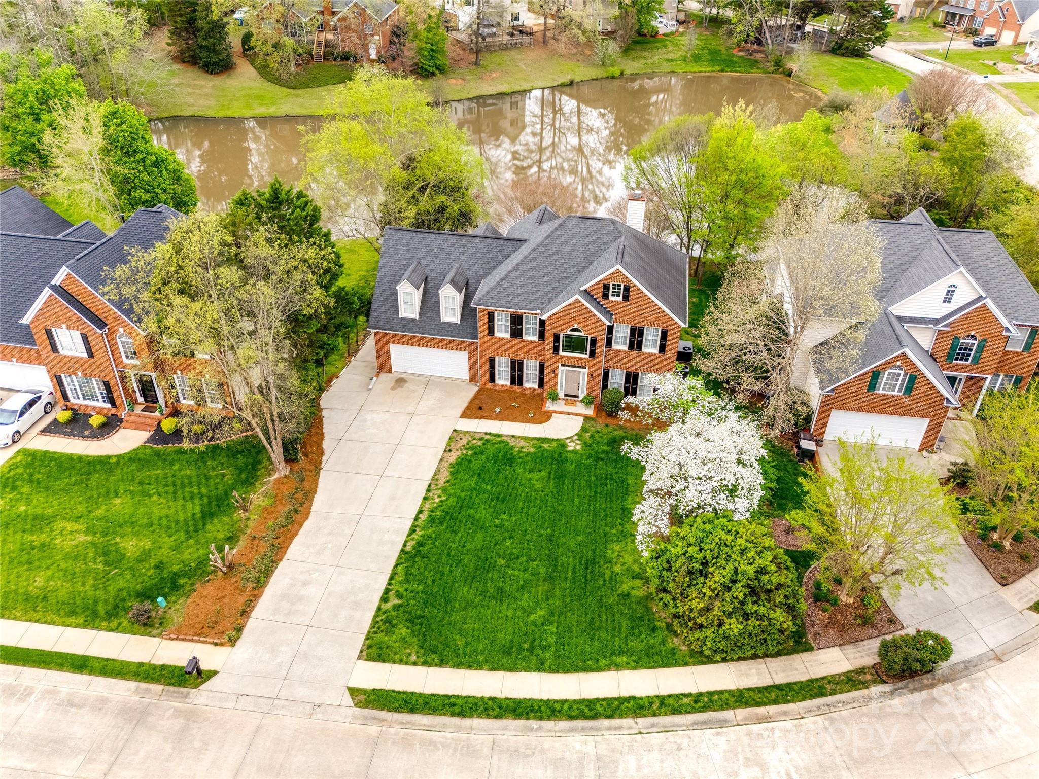 Royal Oaks - Residential