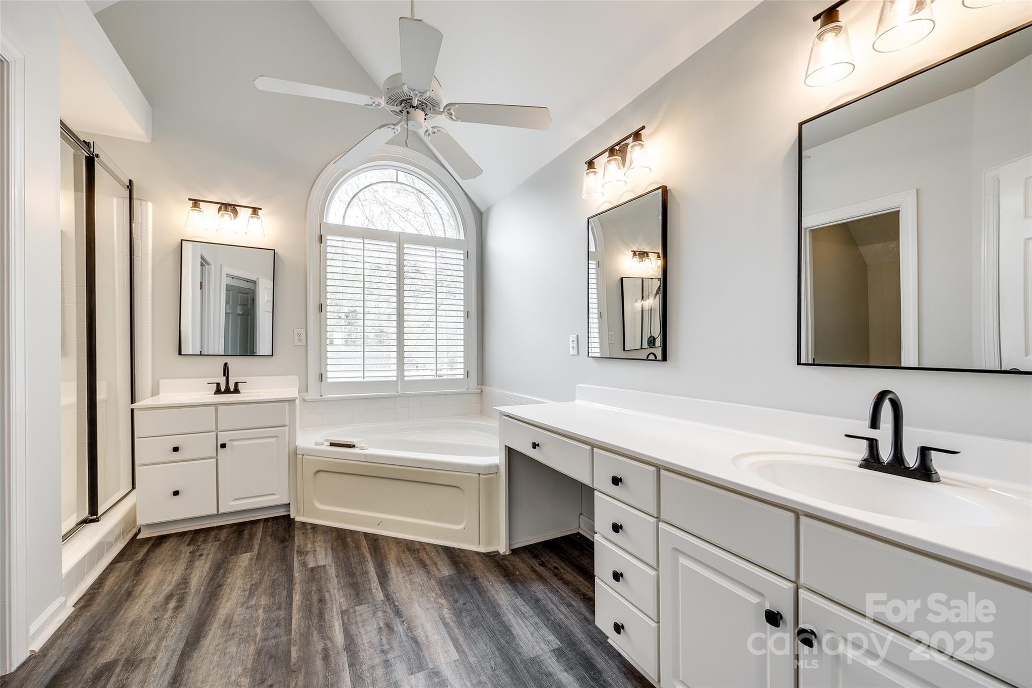 Royal Oaks - Residential