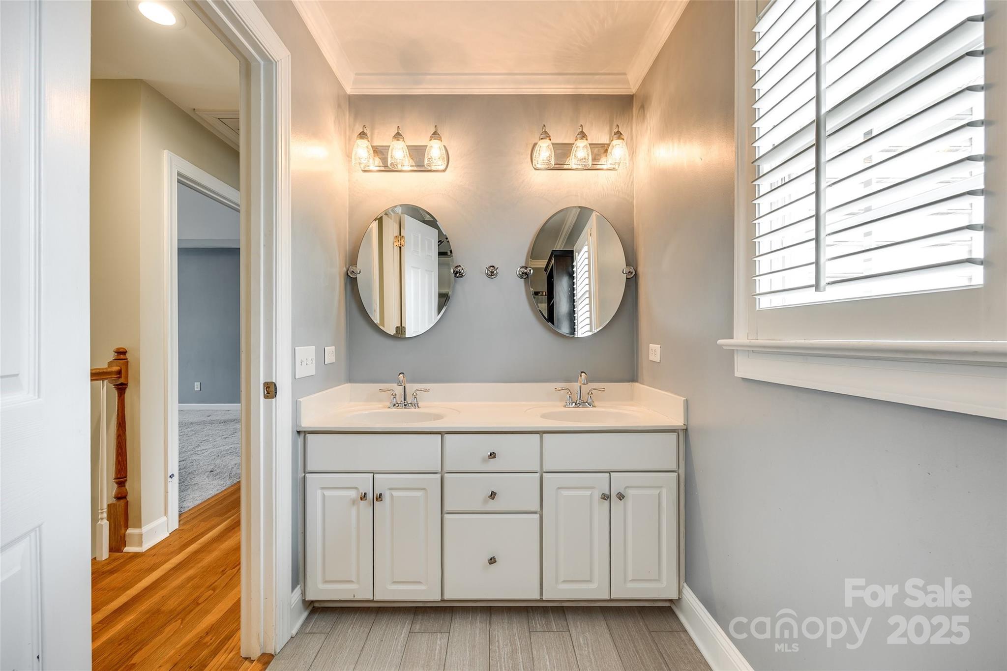 Royal Oaks - Residential