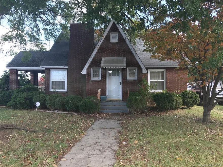 $25,000 belowe tax value. Great property for a handy man, or rental. Private quiet neighborhood. Could also be sold for a small commercial business.