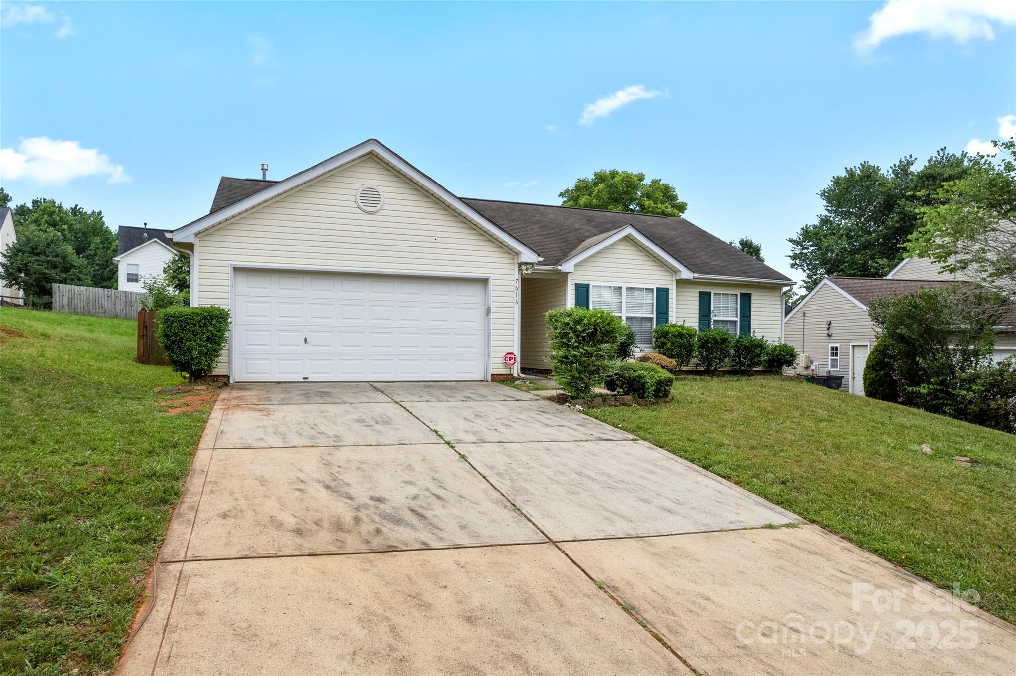 7616 Shiny Meadow Lane