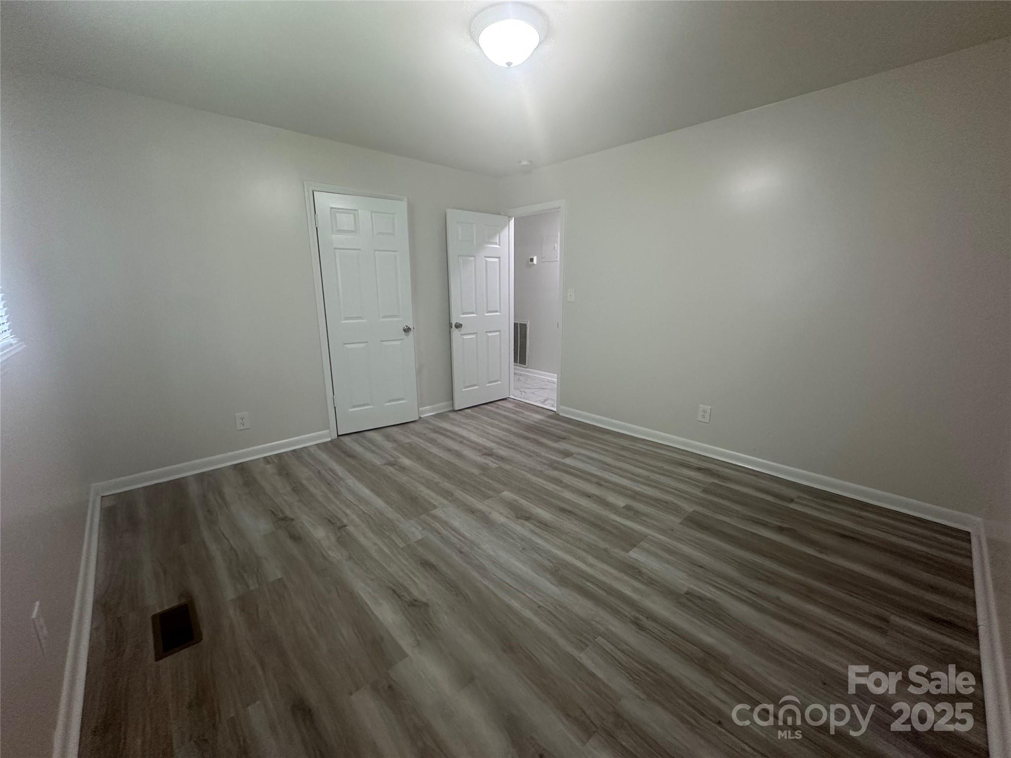 Hollandale - Residential