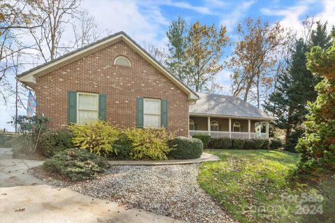 A home in Mills River