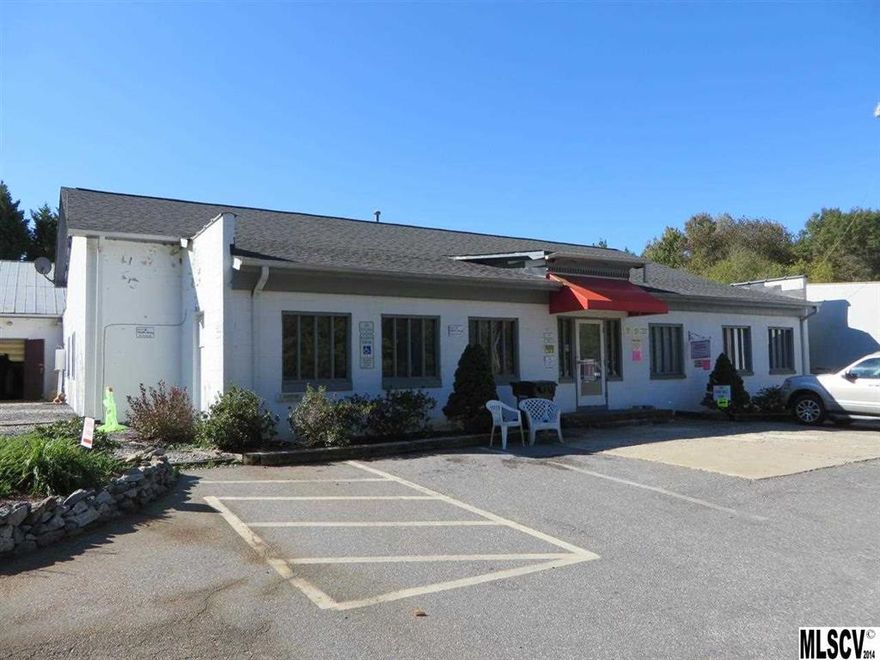 Commercial/Business Building in Lincolnton, NC.  Property is located just minutes from Hwy 321 giving quick access to I-40 & I-85 and offers 3.35 acres with over 8700 square feet of heated space.  Plenty of office and warehouse space available for small manufacturing or warehouse environment.  Dock height overhead door and ground level overhead door.   Wonderful opportunity for small business start-up at a great price!