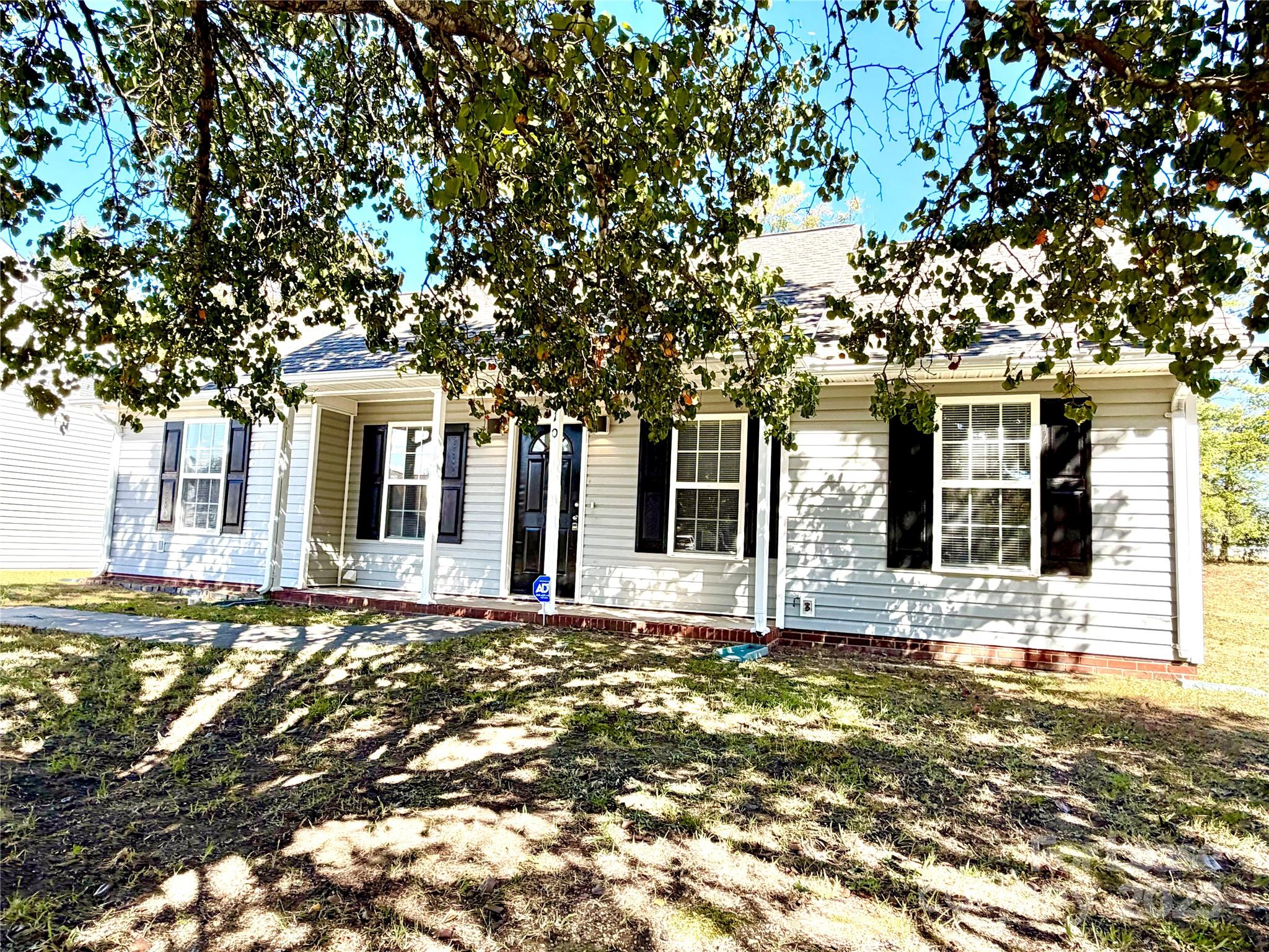 910 Rucker Cliff Drive