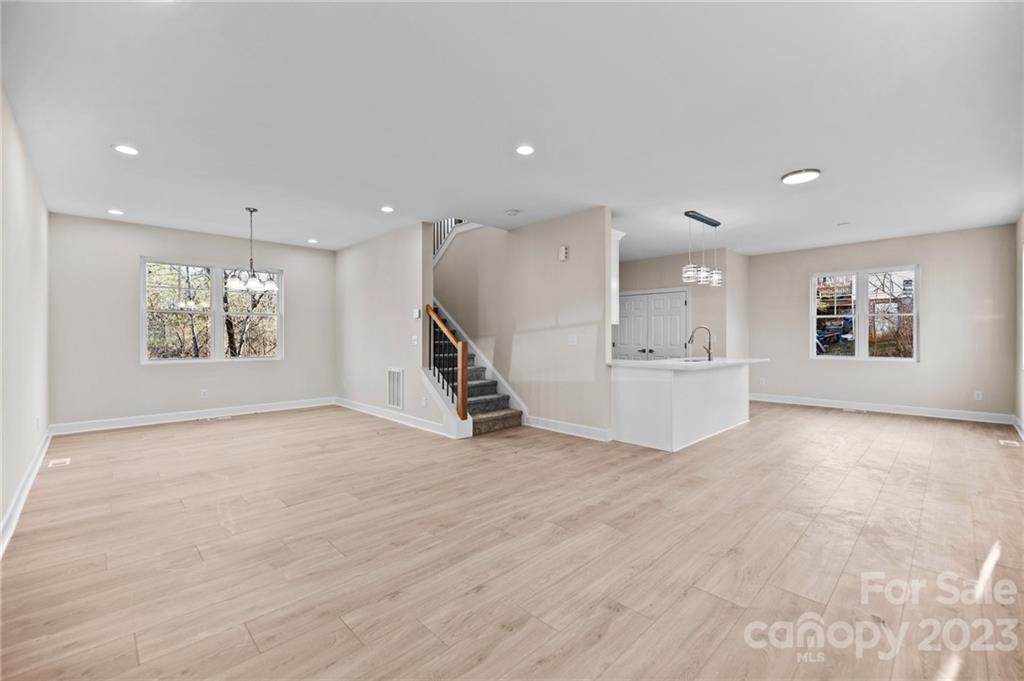 Summer Ridge - Residential