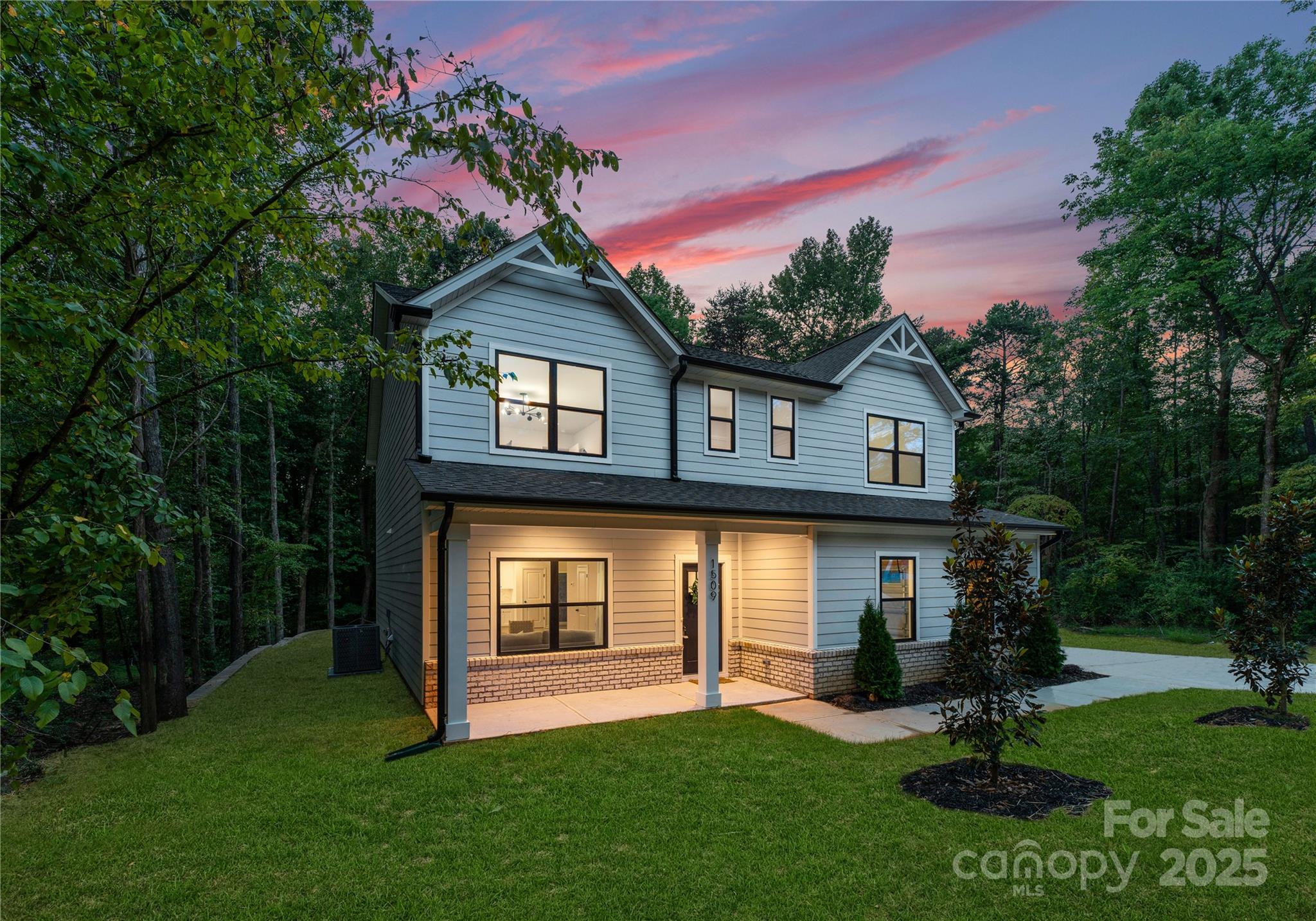 6524 Robert Street