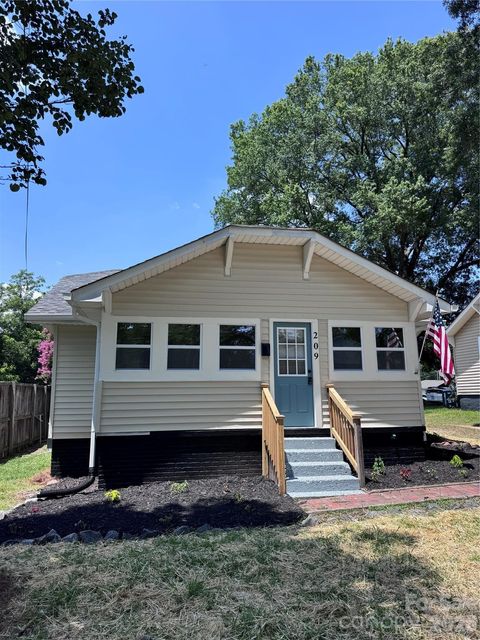Photo of 209 Caldwell Street, Kannapolis, NC 28083 (MLS # 4396589)