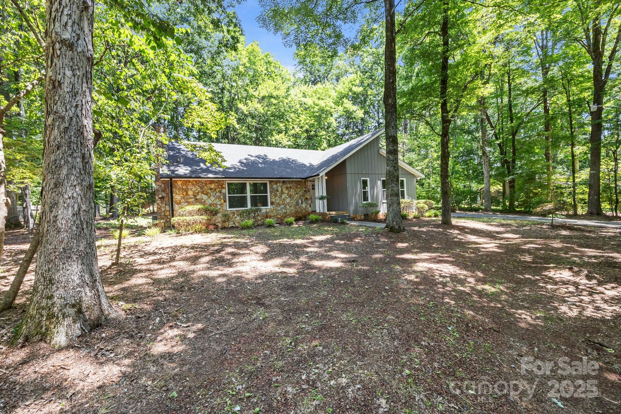 138 Ivy Lane