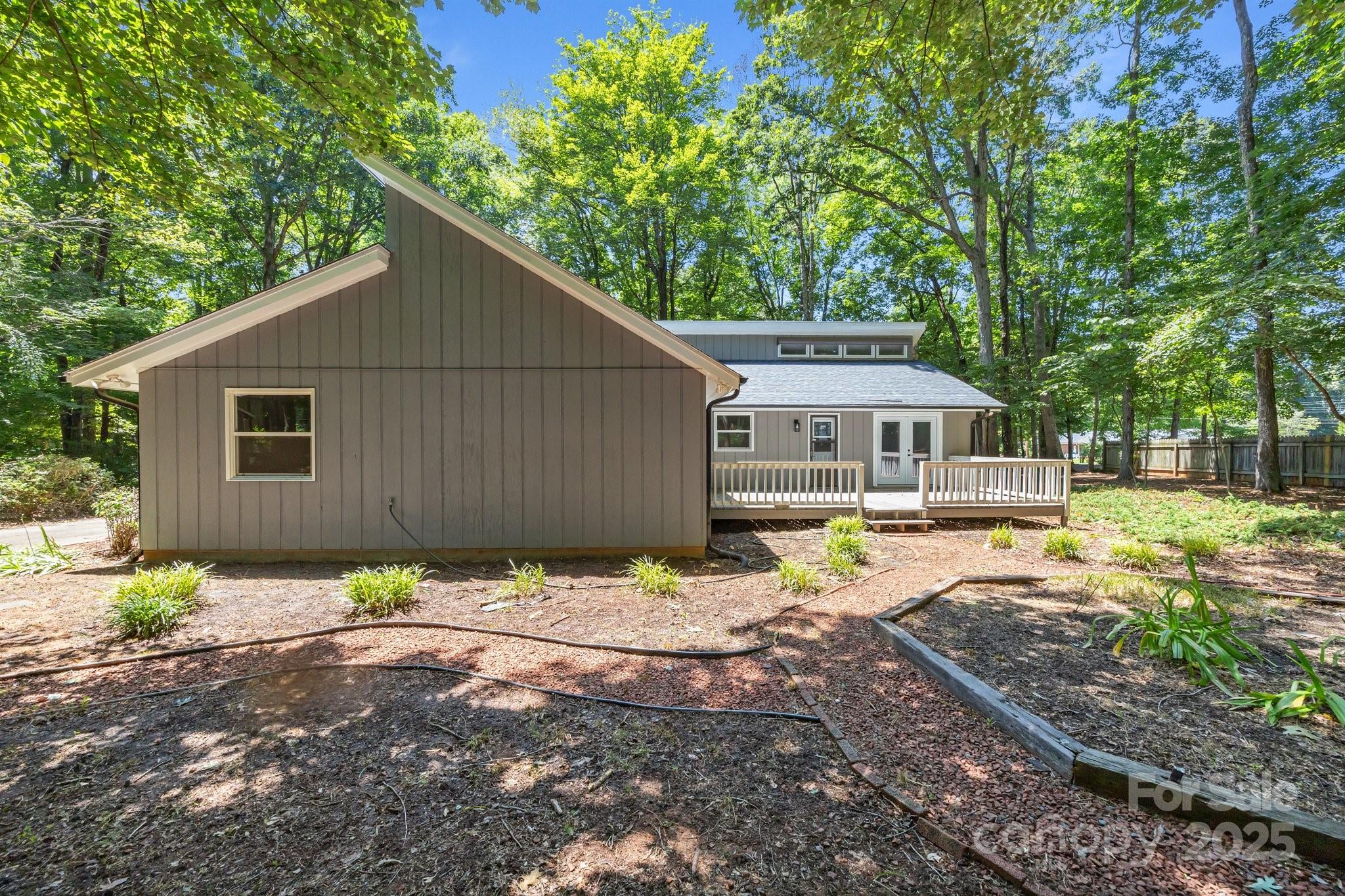 138 Ivy Lane