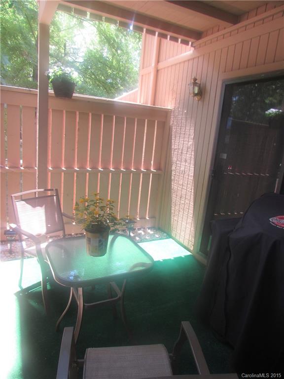 Riverview Villa - Residential