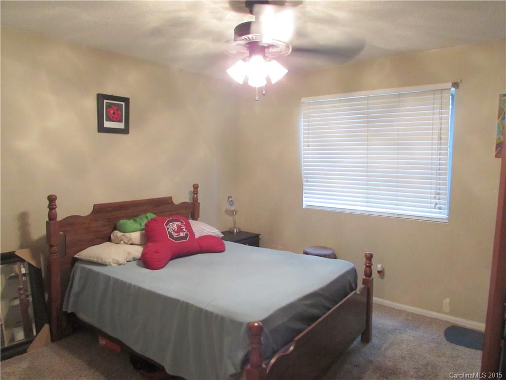 Riverview Villa - Residential