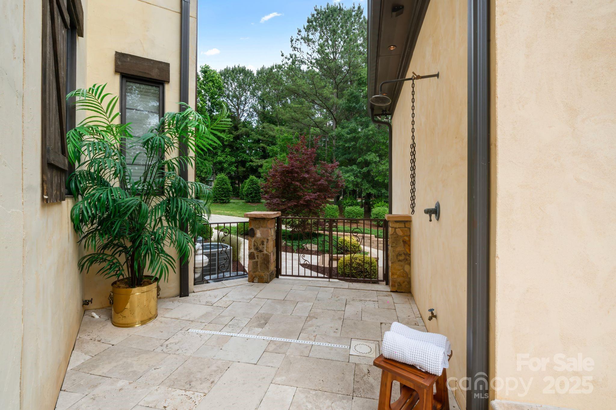 Firethorne - Residential