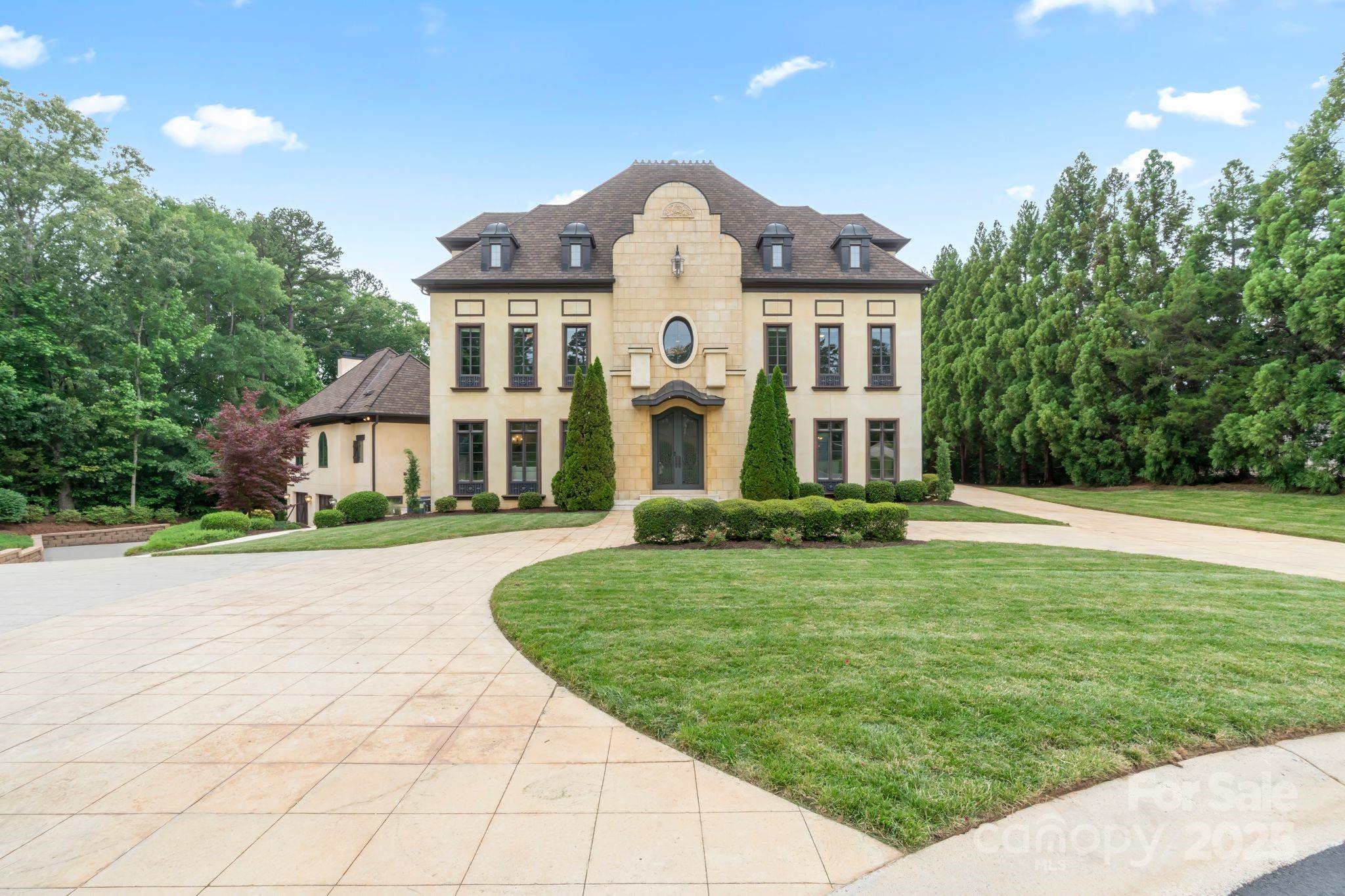 1118 Seminole Drive