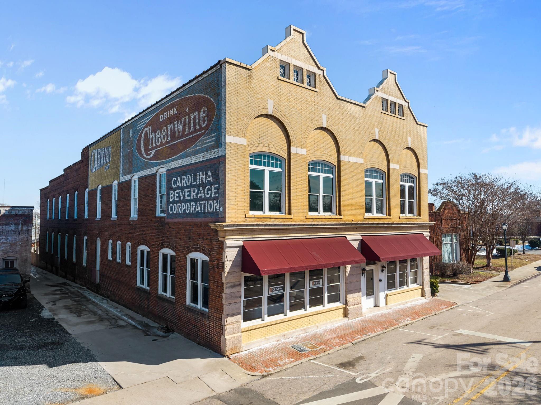 322 E Council Street