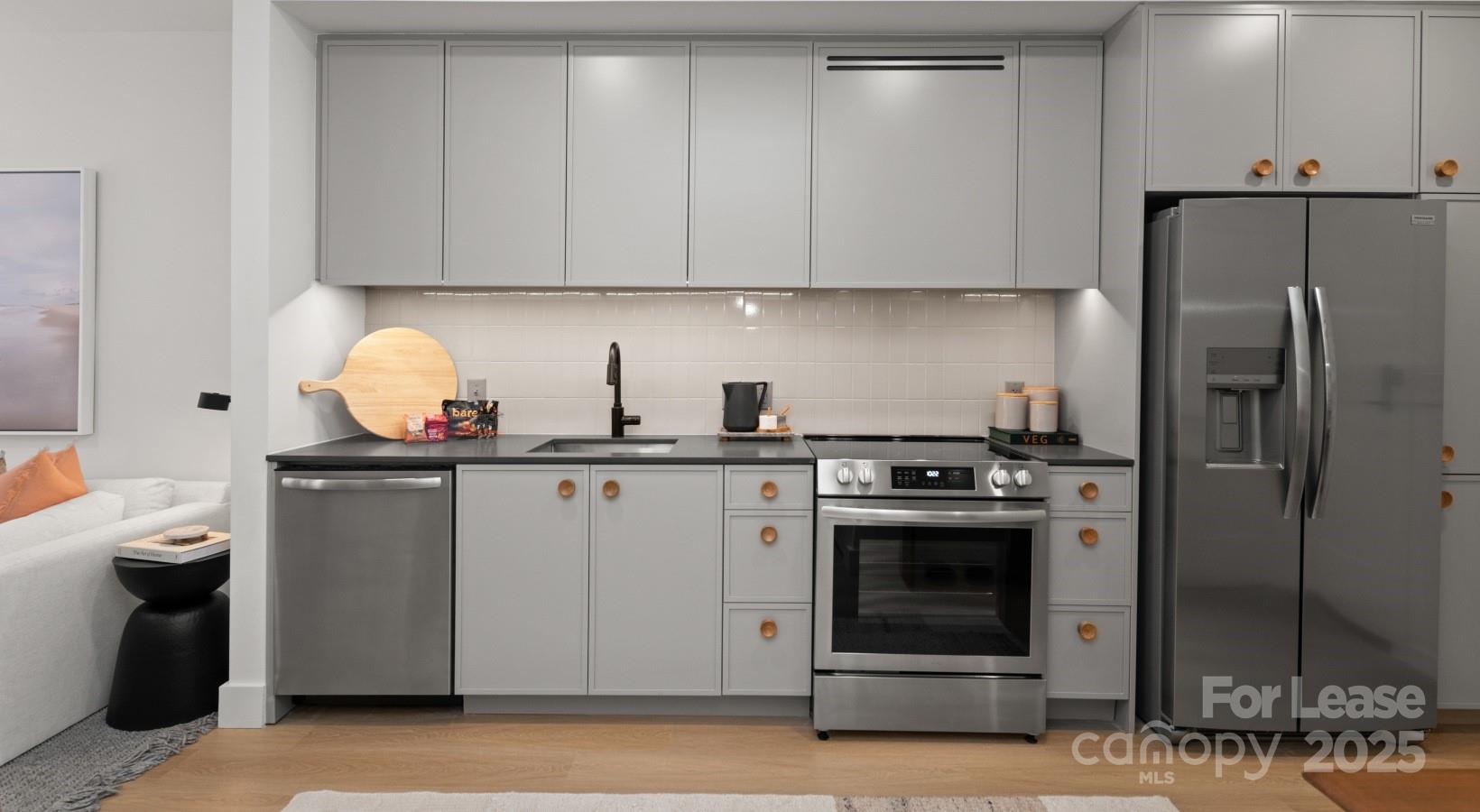 Charlotte, North Carolina 28206, United States, 1 Bedroom Bedrooms, ,1 BathroomBathrooms,Residential,Active,129528