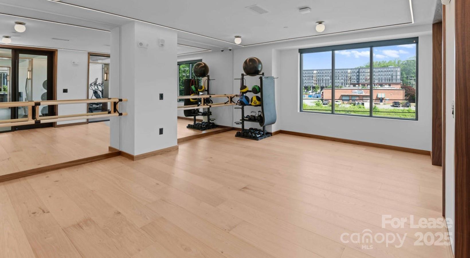 Charlotte, North Carolina 28206, United States, 1 Bedroom Bedrooms, ,1 BathroomBathrooms,Residential,Active,129528