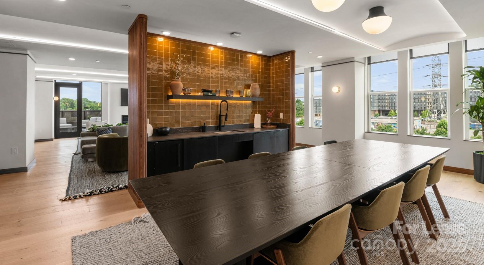 Charlotte, North Carolina 28206, United States, 1 Bedroom Bedrooms, ,1 BathroomBathrooms,Residential,Active,129528