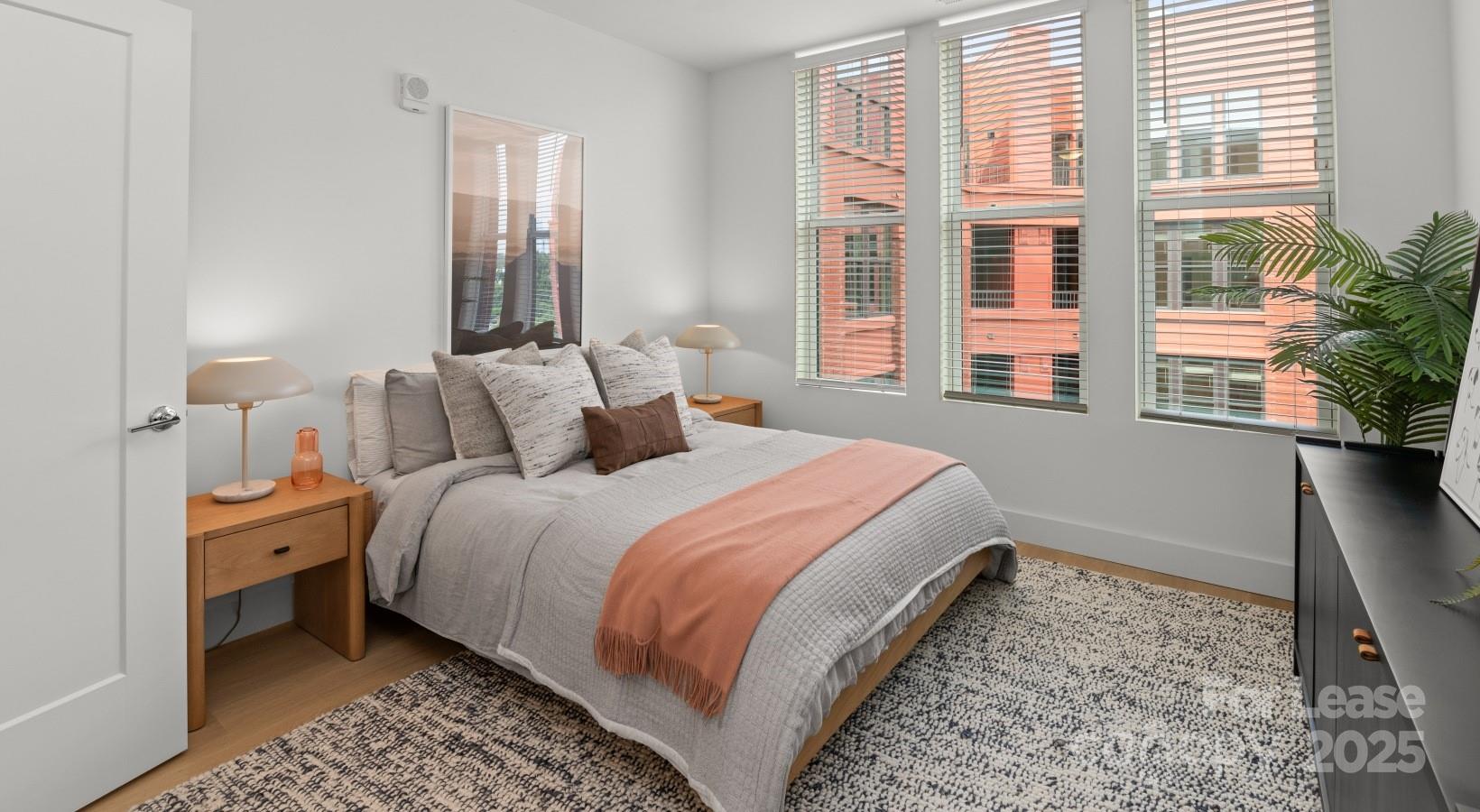 Charlotte, North Carolina 28206, United States, 1 Bedroom Bedrooms, ,1 BathroomBathrooms,Residential,Active,129528