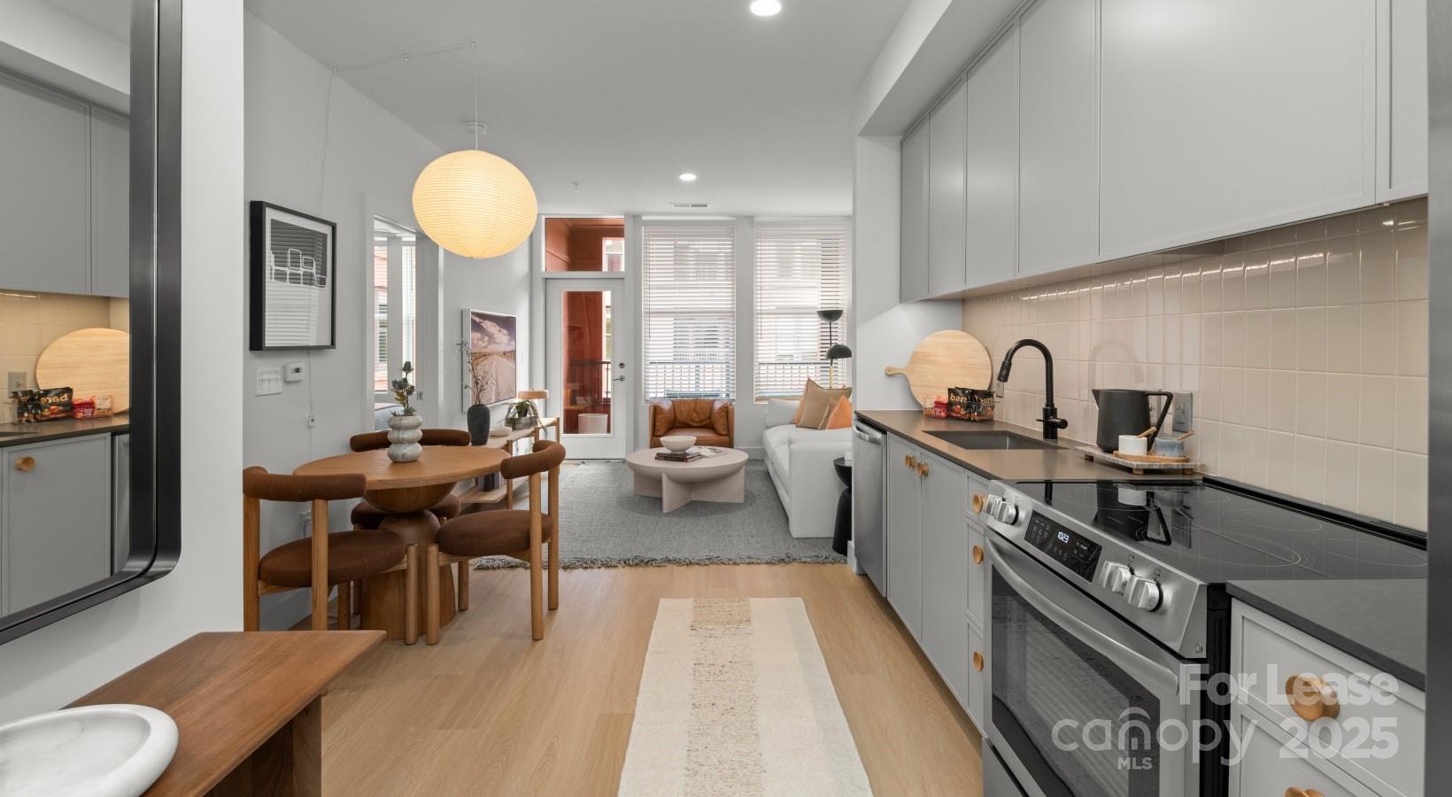 Charlotte, North Carolina 28206, United States, 1 Bedroom Bedrooms, ,1 BathroomBathrooms,Residential,Active,129528