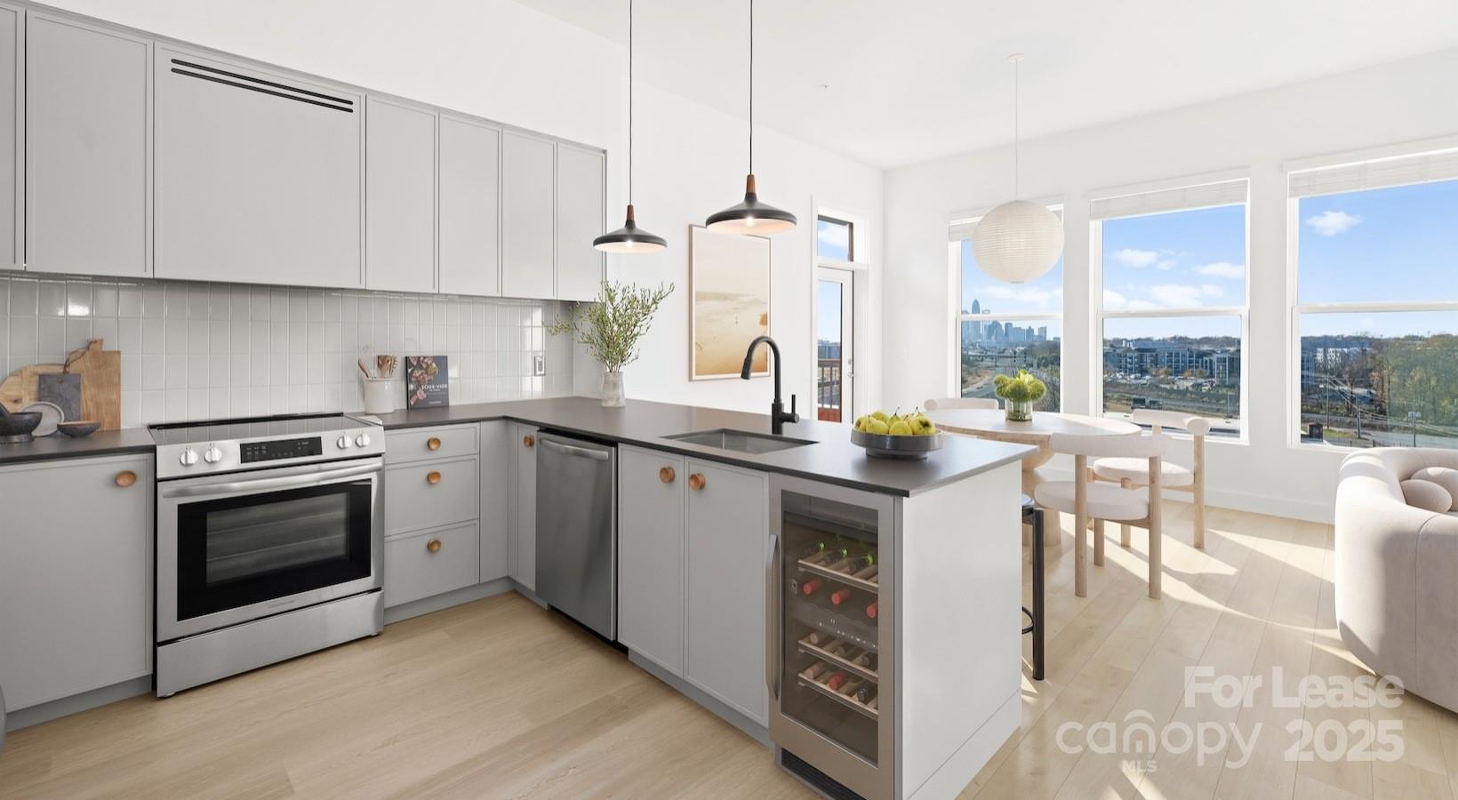 Charlotte, North Carolina 28206, United States, 1 Bedroom Bedrooms, ,1 BathroomBathrooms,Residential,Active,129528