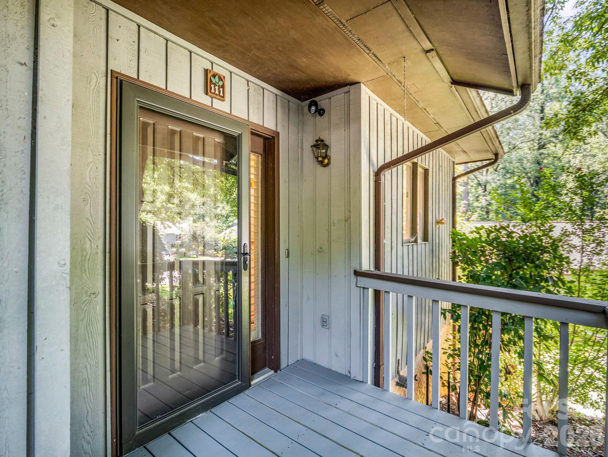 335 Melrose Avenue 111