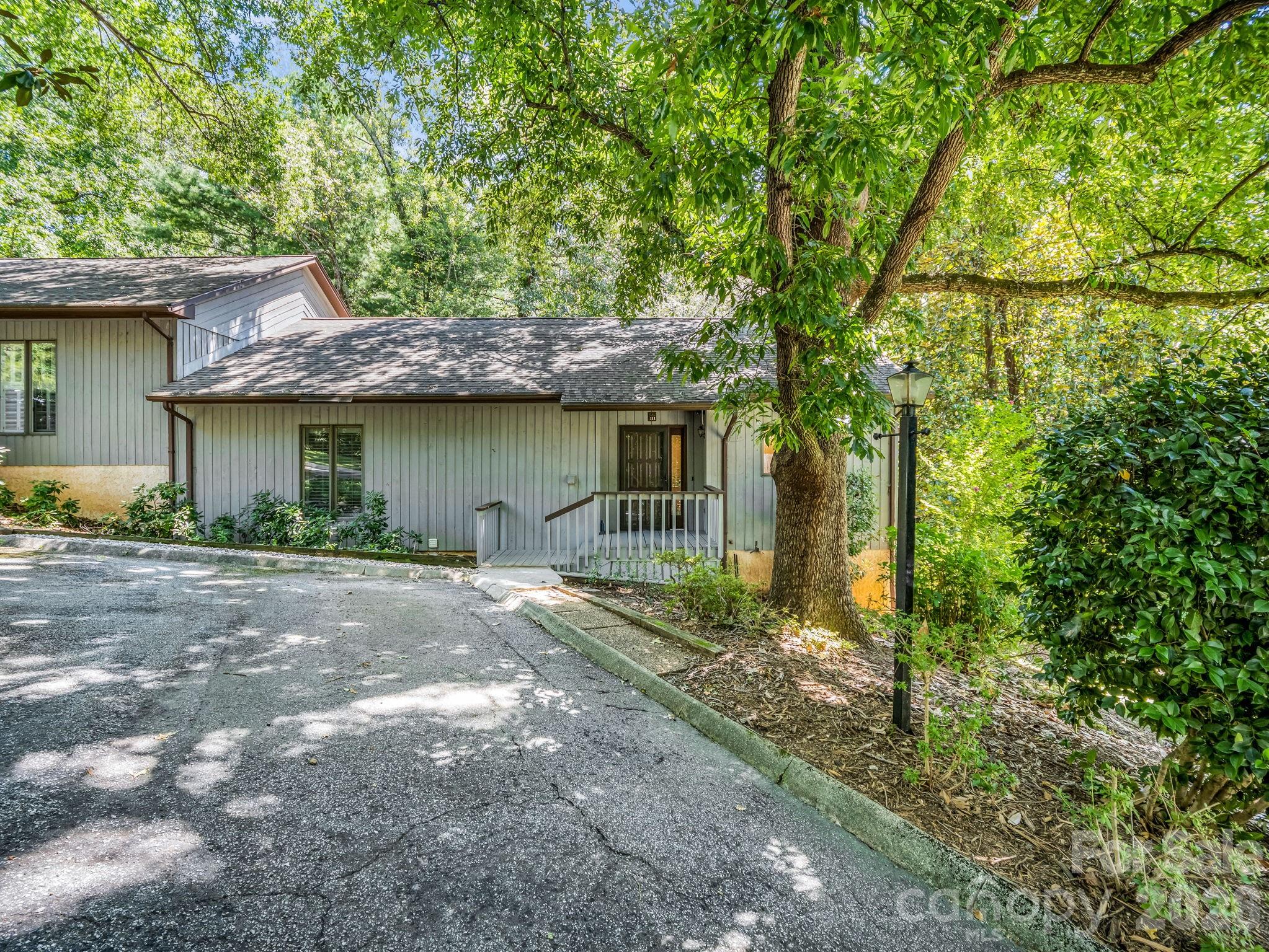 335 Melrose Avenue 111