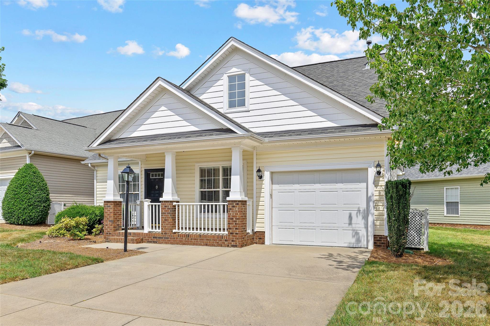 1017 Curry Way