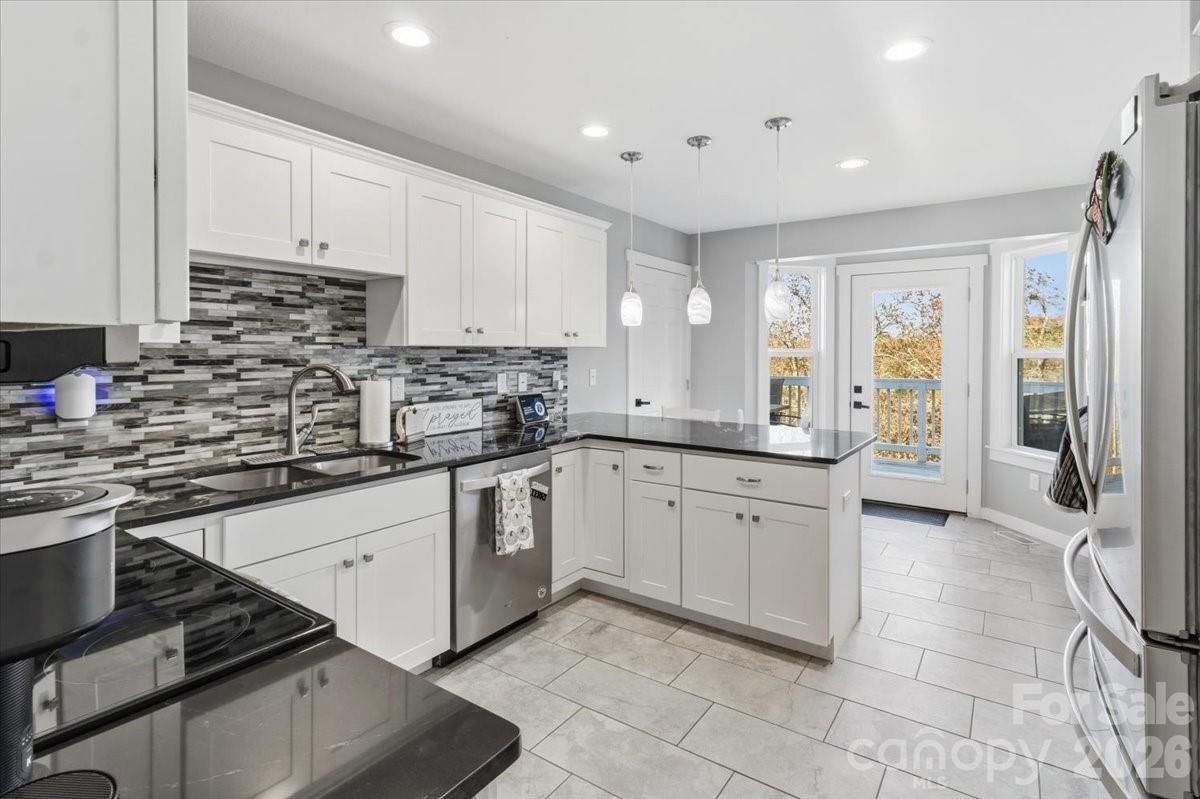 Amber Knolls - Residential