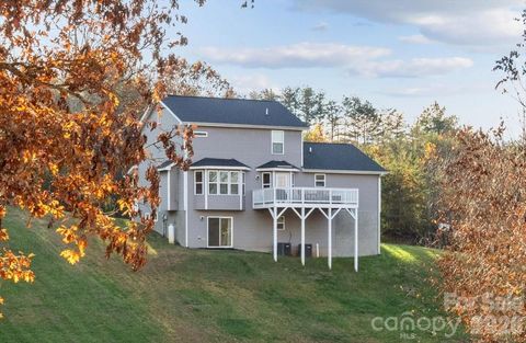 Photo of 9 Old Amber Drive, Weaverville, NC 28787 (MLS # 4320794)