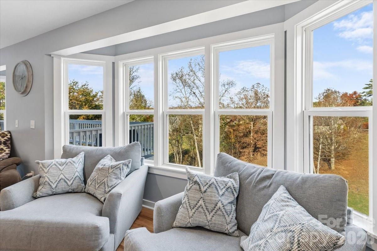 Amber Knolls - Residential