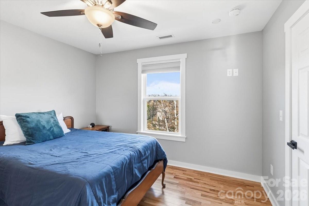 Amber Knolls - Residential