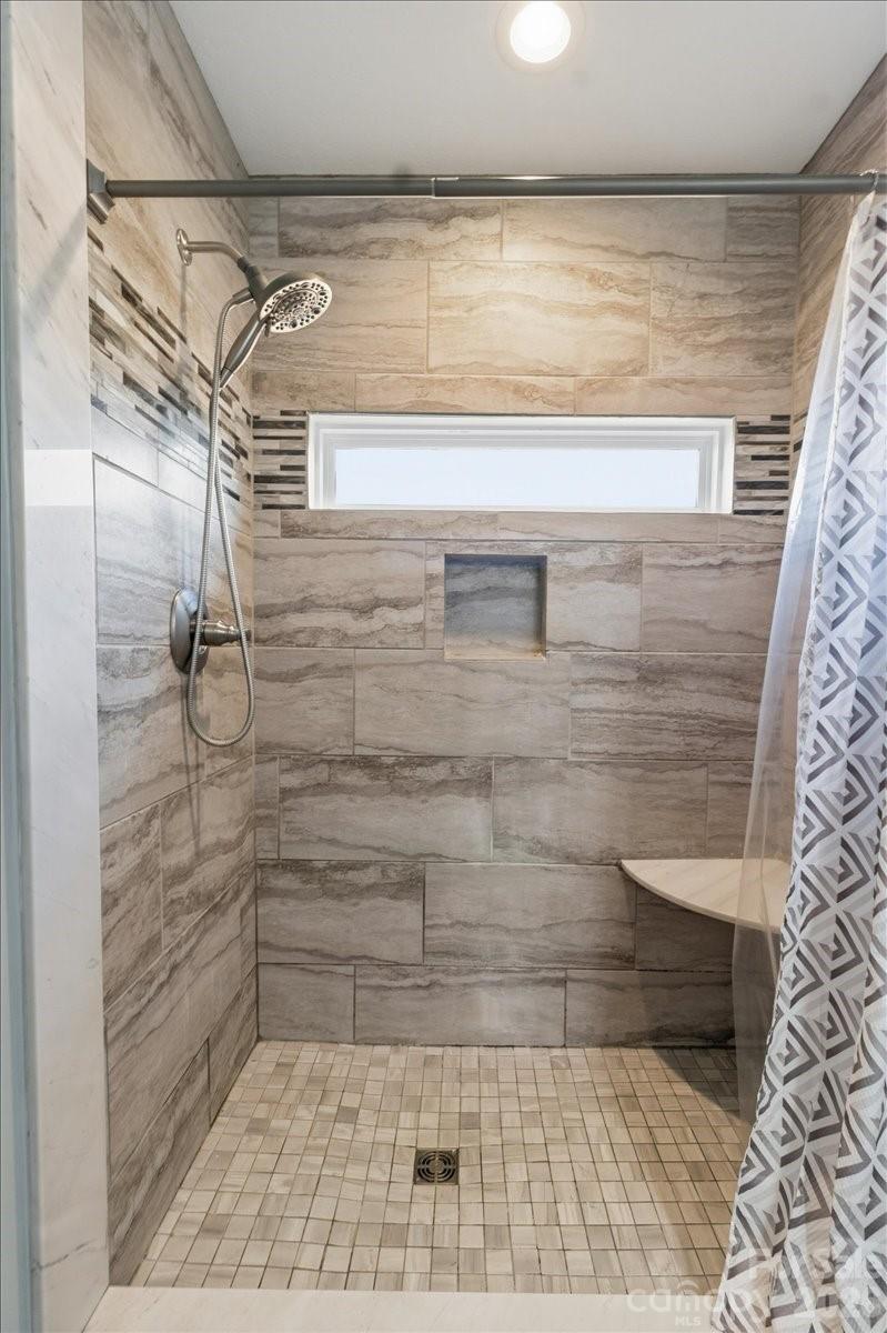 Amber Knolls - Residential