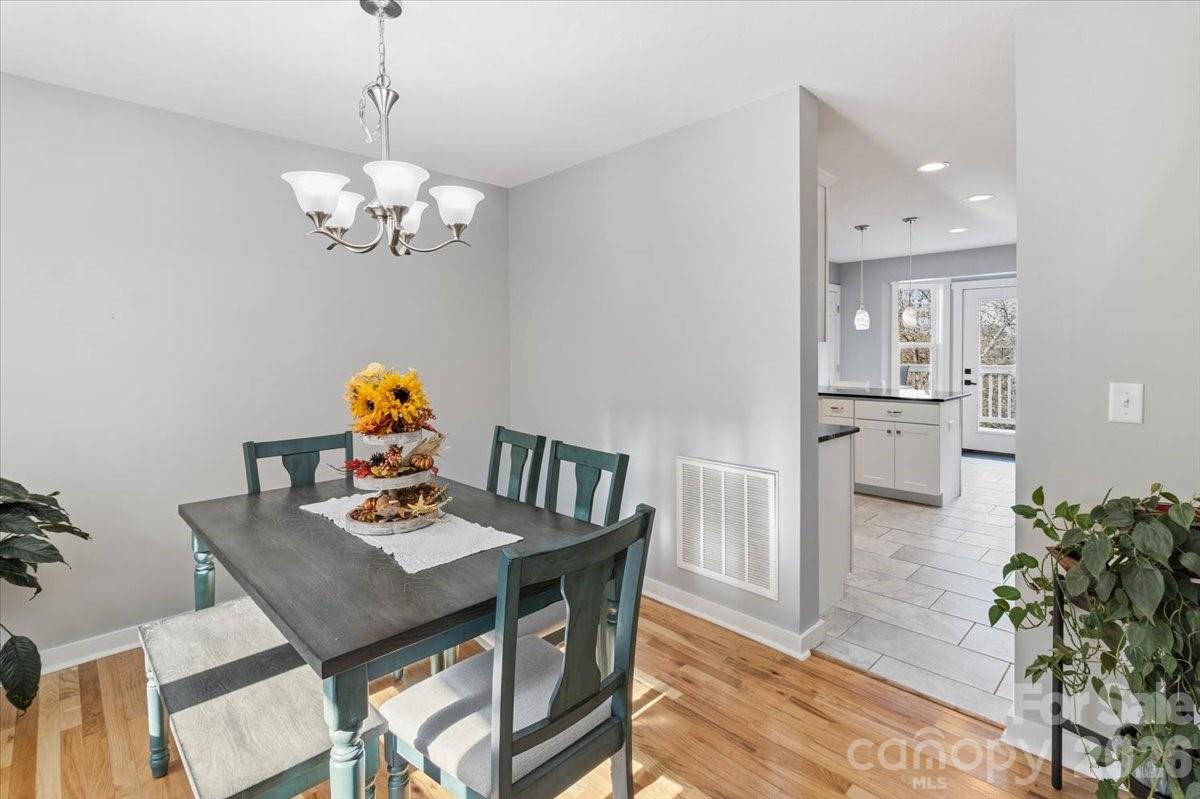 Amber Knolls - Residential