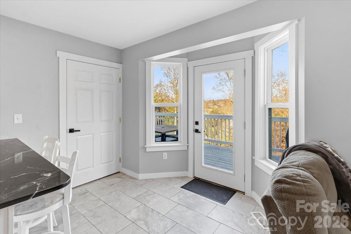 Amber Knolls - Residential