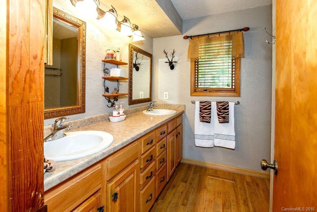 Connestee Falls - Residential