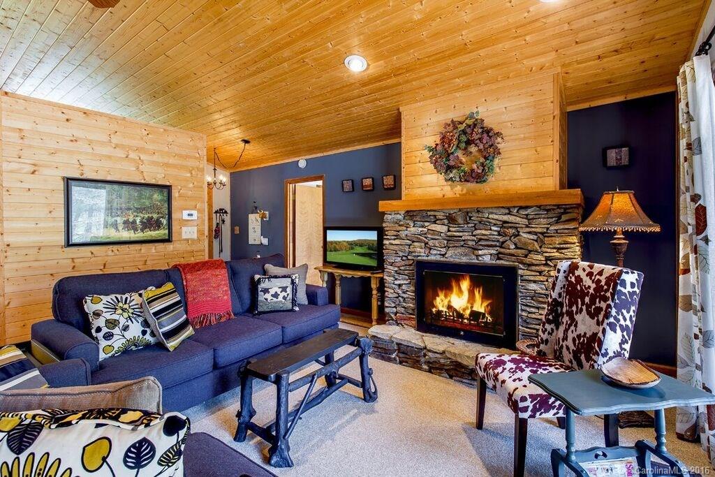 Connestee Falls - Residential