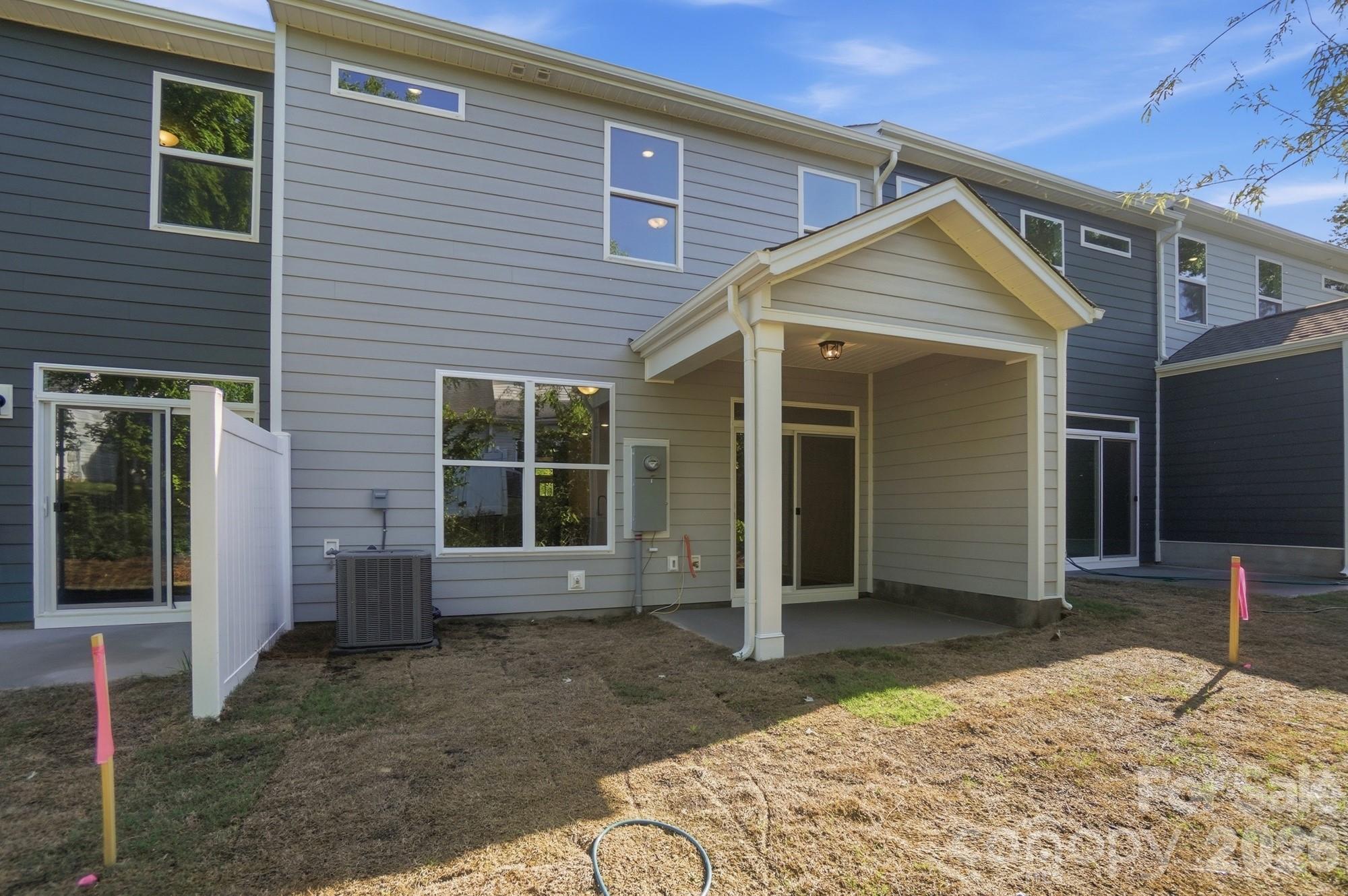 Harrisburg Village - Residential