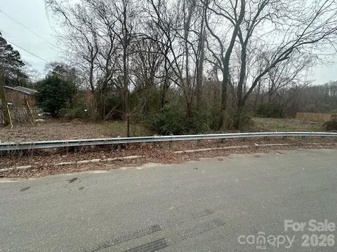 2711 Celia Avenue Charlotte NC 28216