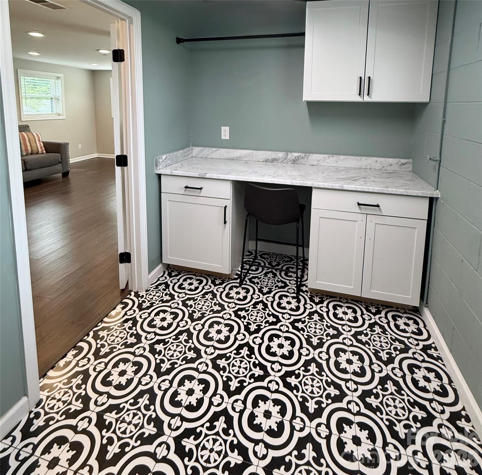 CEDAR VALLEY - Residential