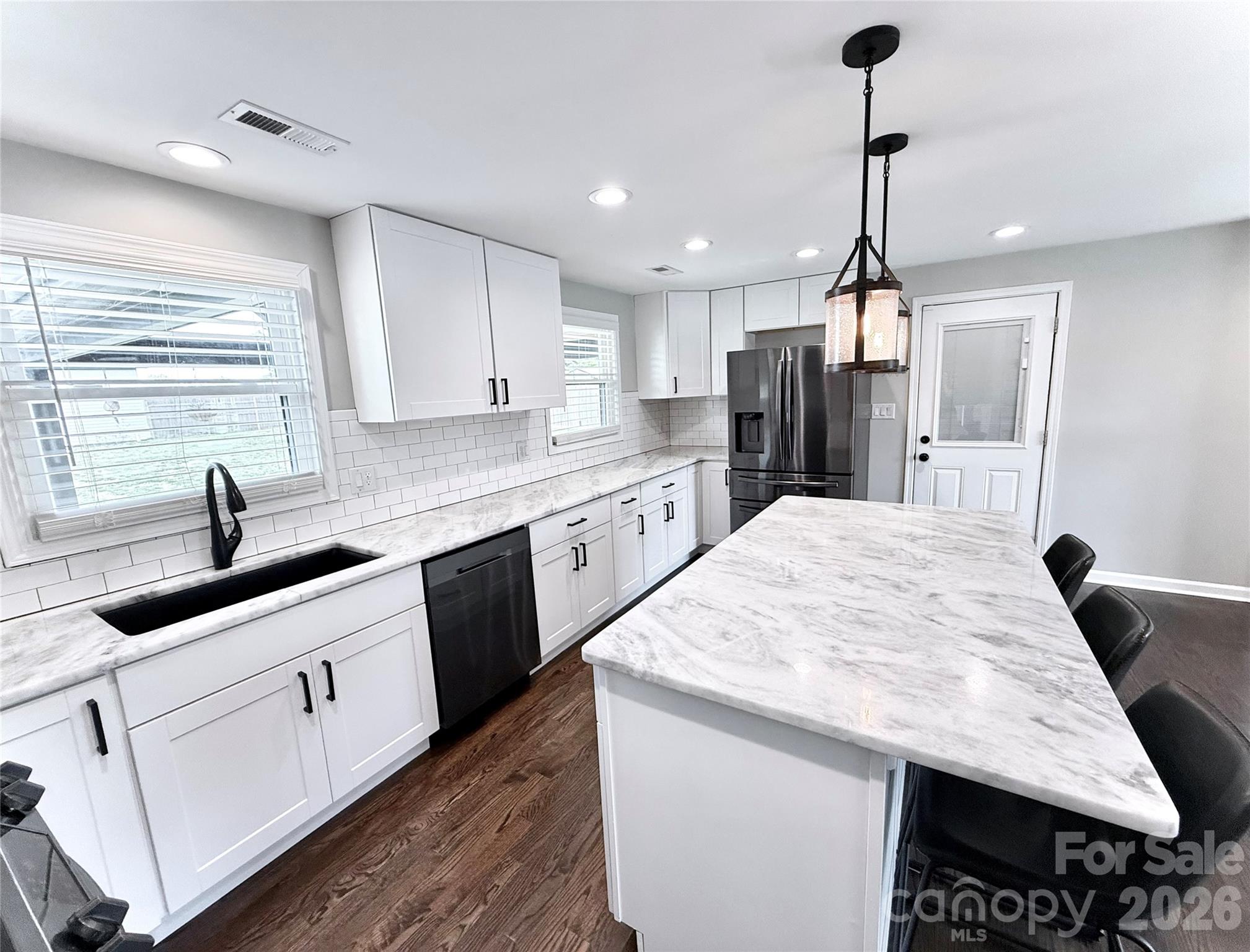 CEDAR VALLEY - Residential