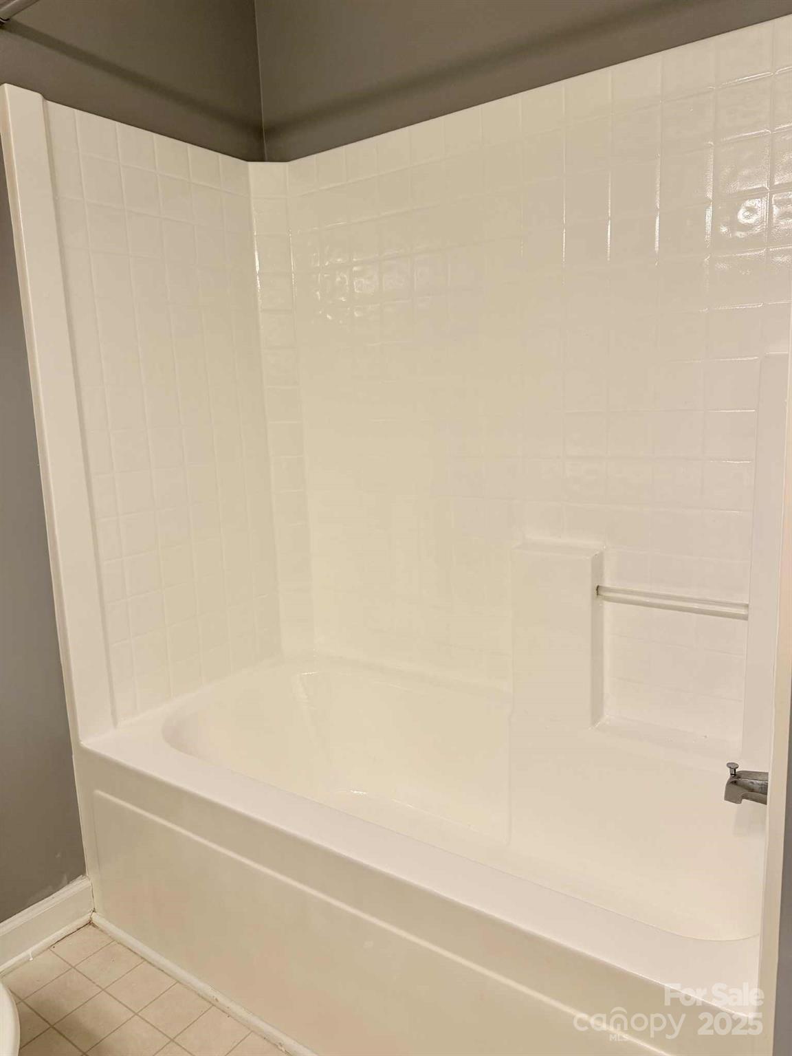 Williamsburg on Commonwealth - Residential