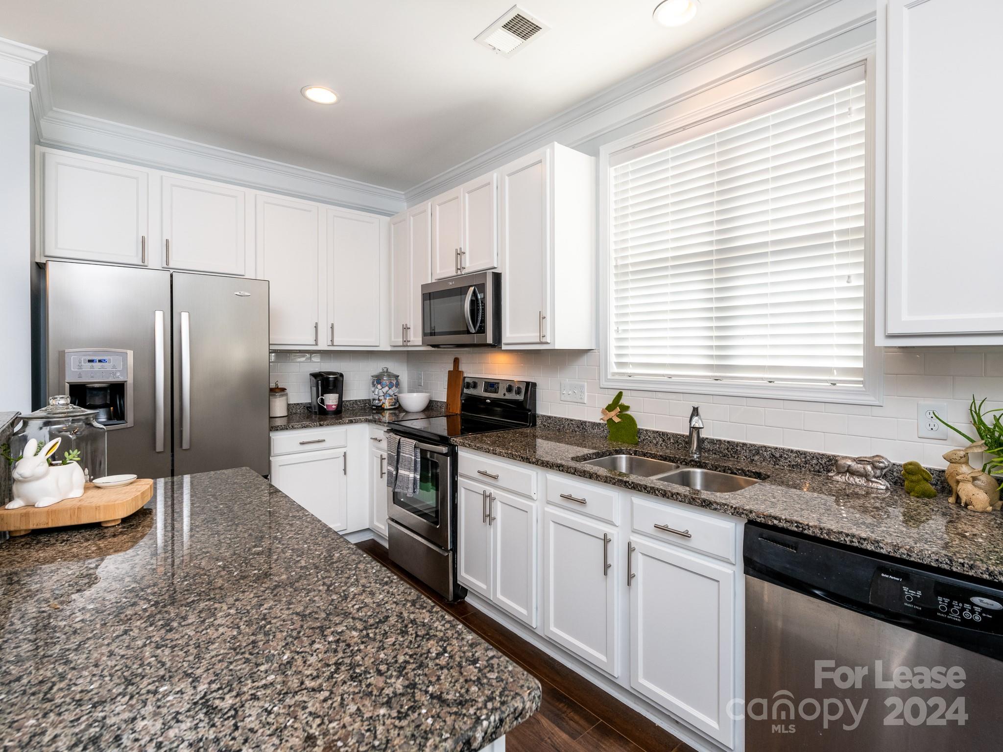 Cedar Walk - Residential Lease