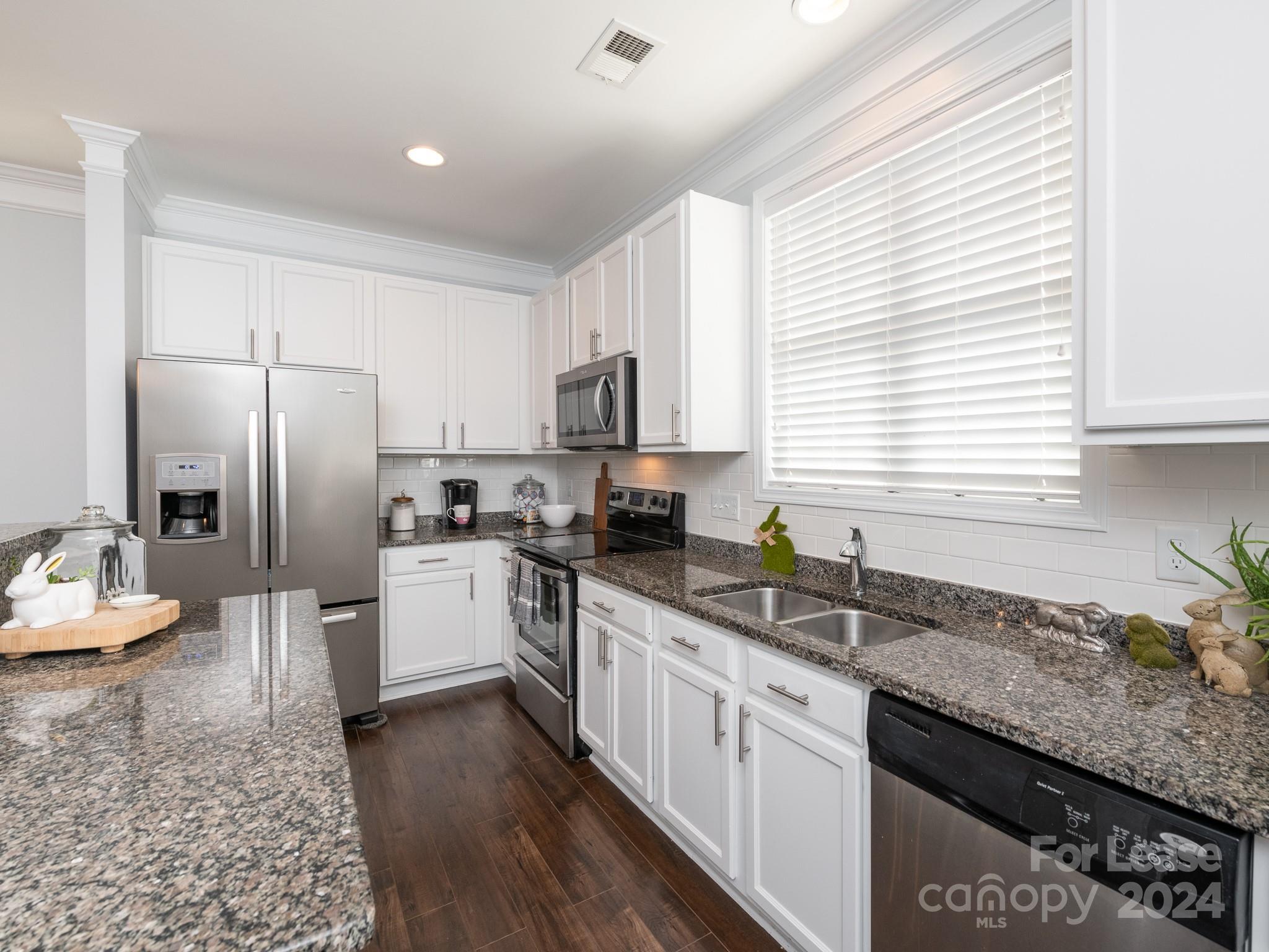 Cedar Walk - Residential Lease