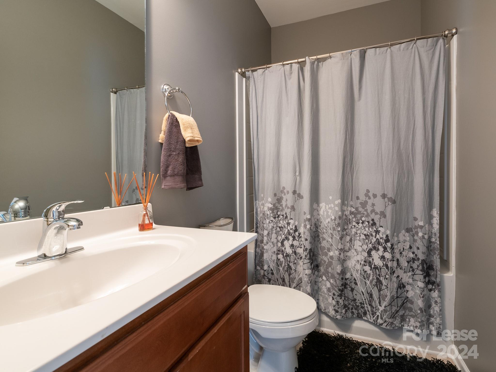 Cedar Walk - Residential Lease