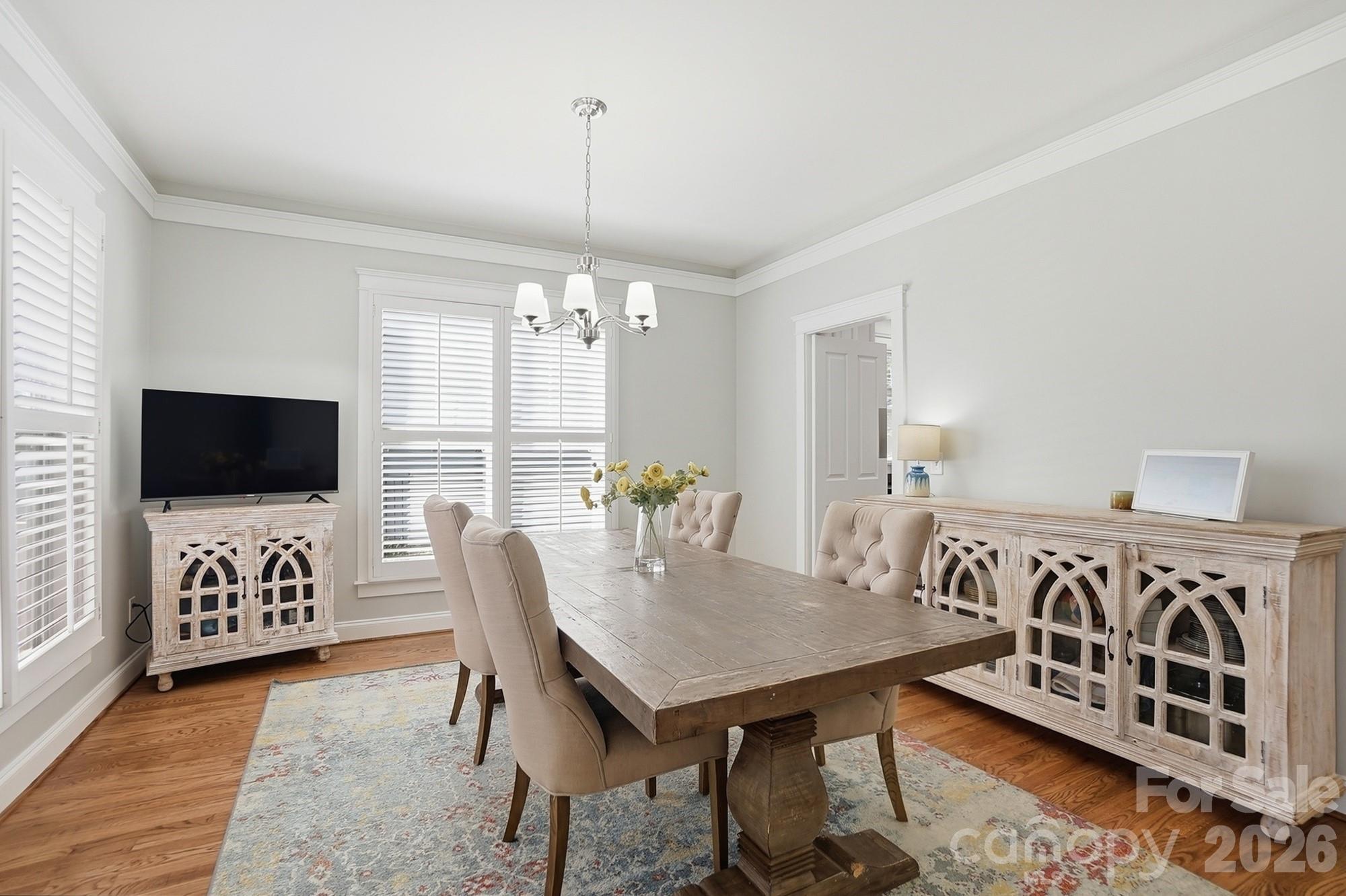 342 Shoreline Parkway