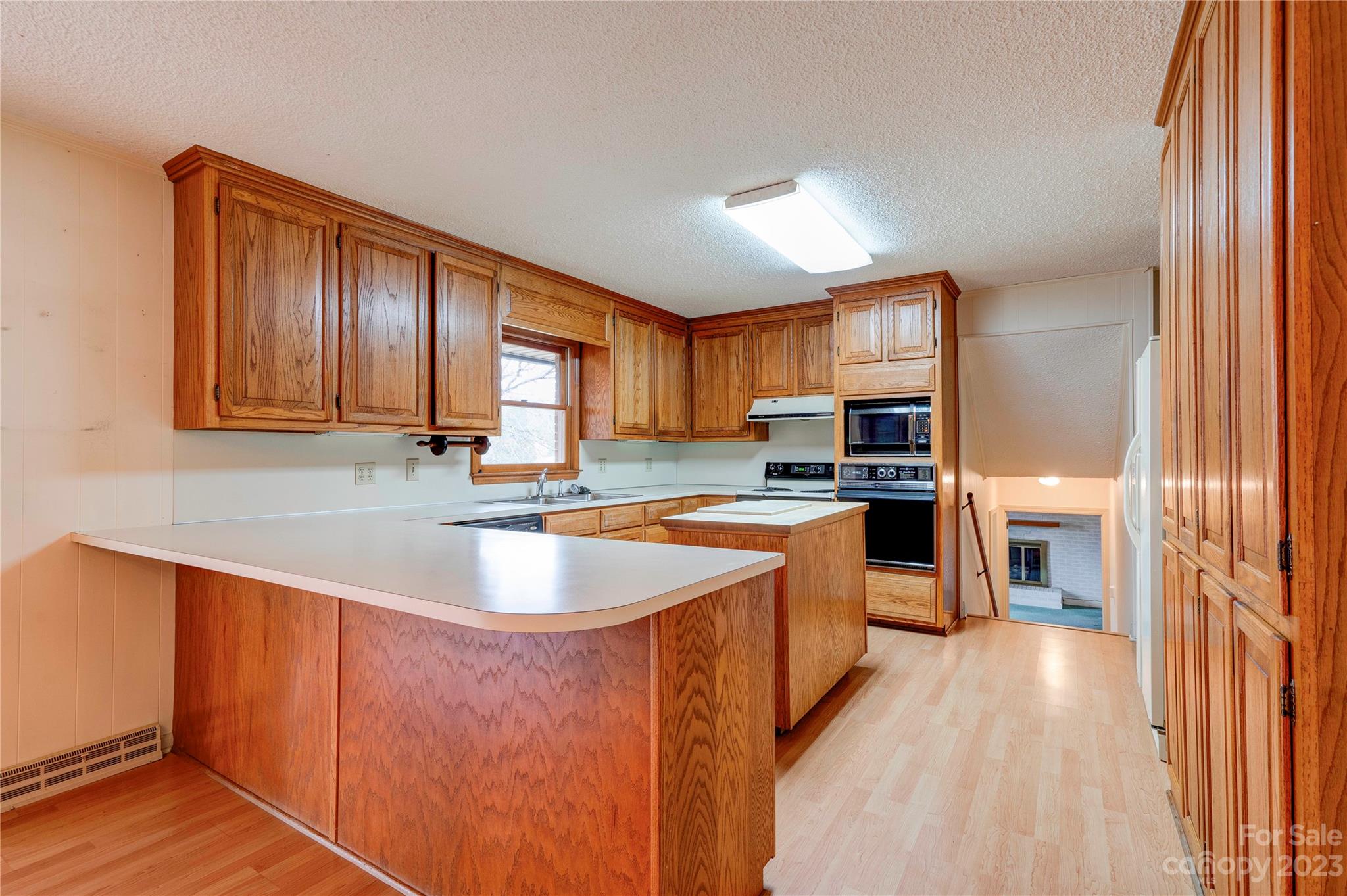 Country Club - Residential