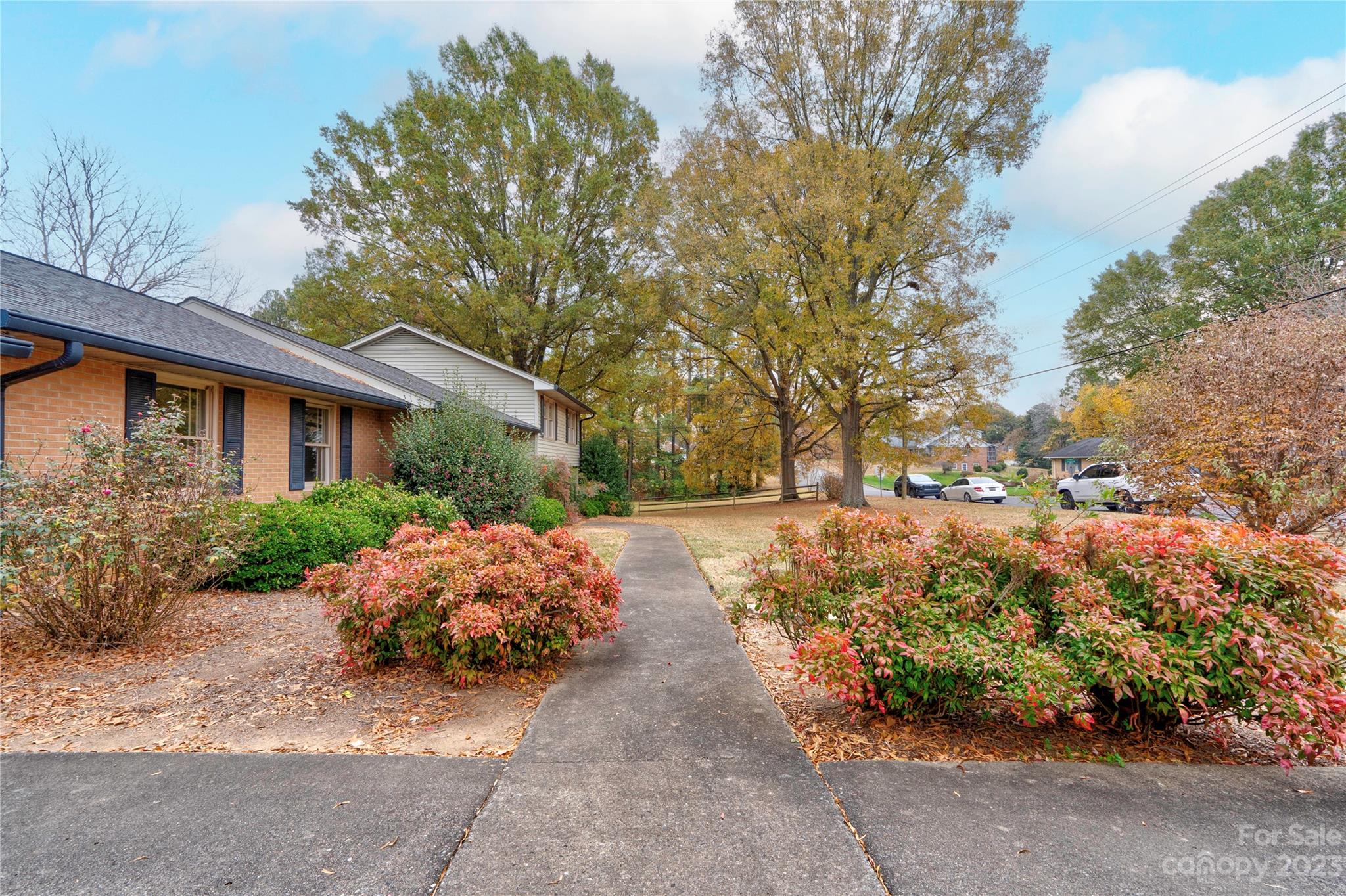 Country Club - Residential