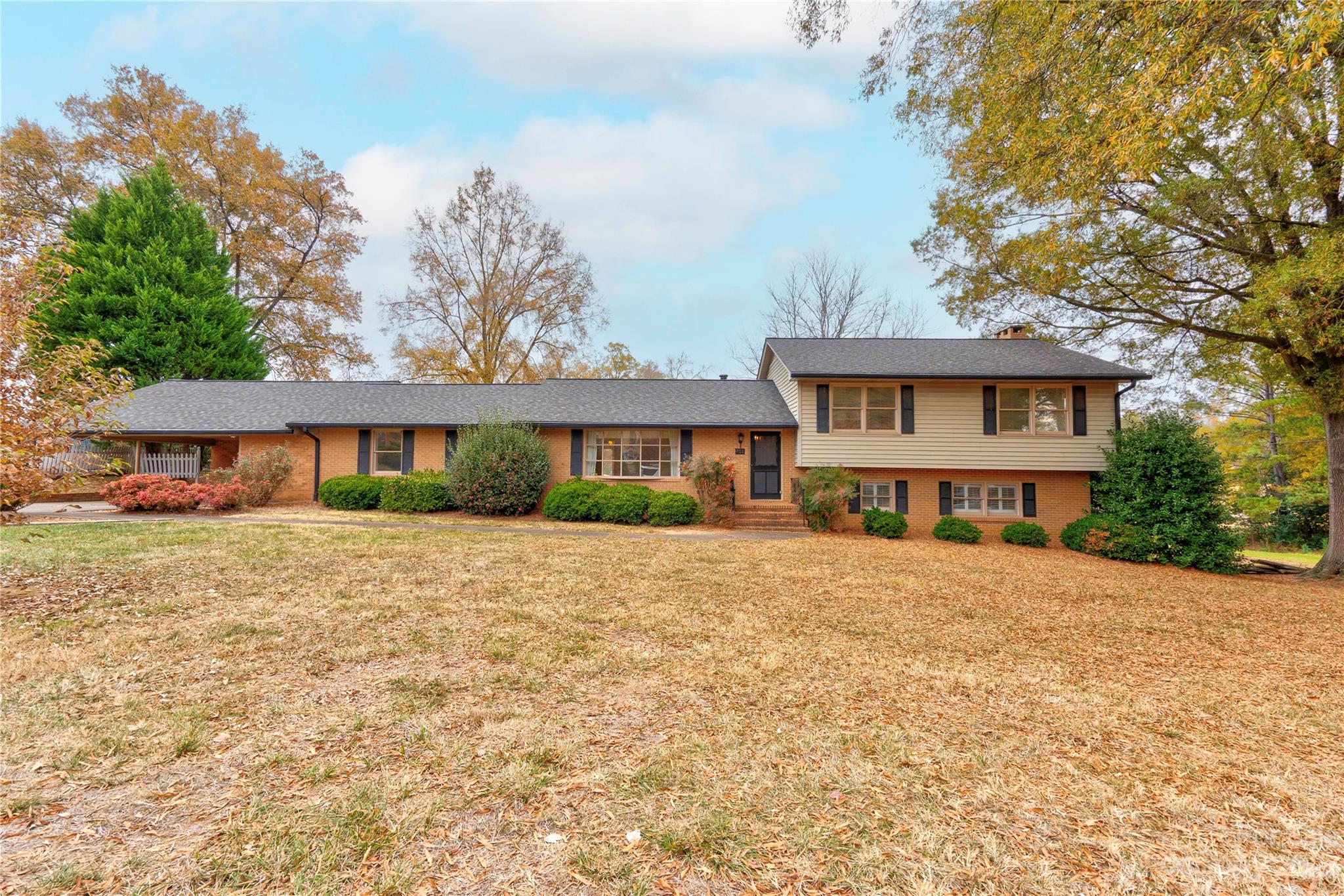 Country Club - Residential