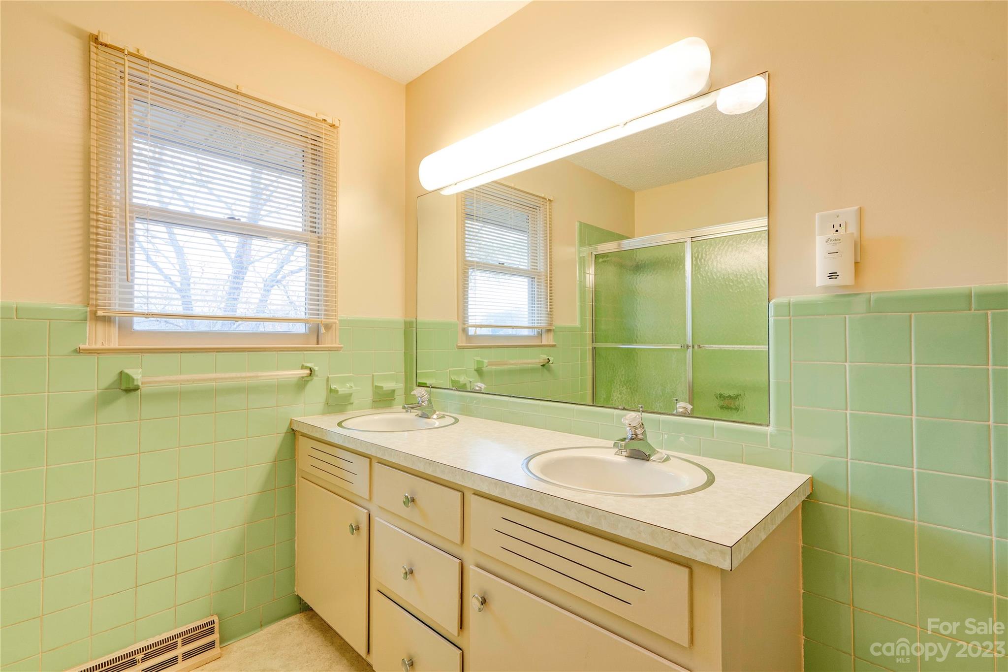 Country Club - Residential